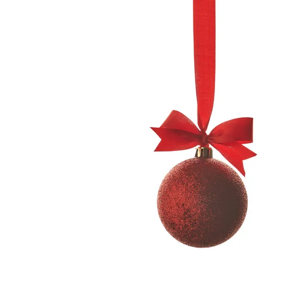 Beyaz arka plan üzerinde izole yay ile Noel dekorasyon