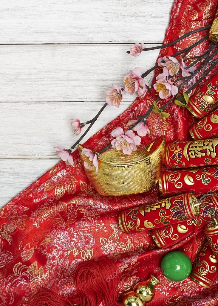 Chinese New Year decorative items used in the belief that the good luck and wealth