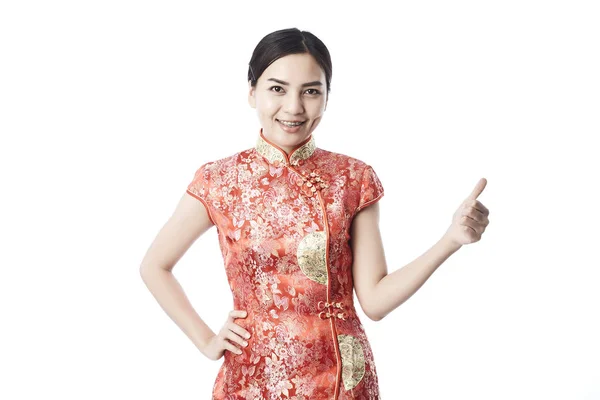 Belleza Mujer Usar Cheongsam Sonreír Usted Chino Año Nuevo — Foto de Stock