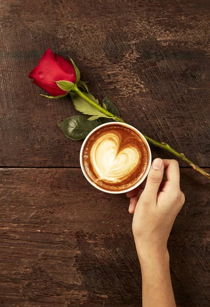 Hand Young Woman Holding Red Coffee Cup Old Wooden Desk — Stock Photo, Image