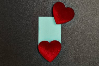 Sevgililer günü metin için kalp ve Blue Note kağıt ile arka plan