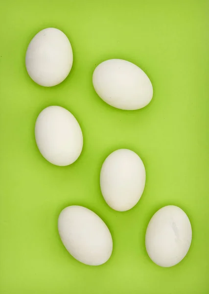 Velikonoční Vajíčka Zelené Papírové Pozadí Minimální Koncept Velikonoční Vajíčko — Stock fotografie
