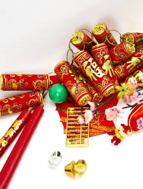 Erik çiçeği kırmızı zarf ve kırmızı bez torba, Çin Fetiş (nimet yabancı mesaj anlamına gelir) ile kırmızı kağıt üzerinde Çin yeni yılı bezemeleri