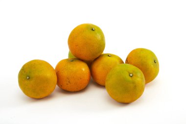 Beyaz arkaplanda turuncu