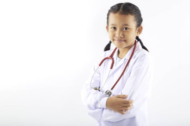 tıbbi takım elbiseli küçük kız rüya 