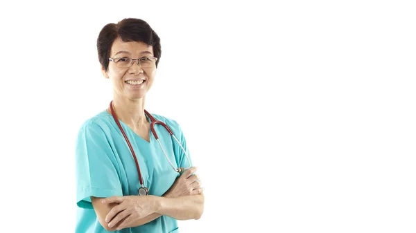 Médico enfermera asiática mujer de pie — Foto de Stock