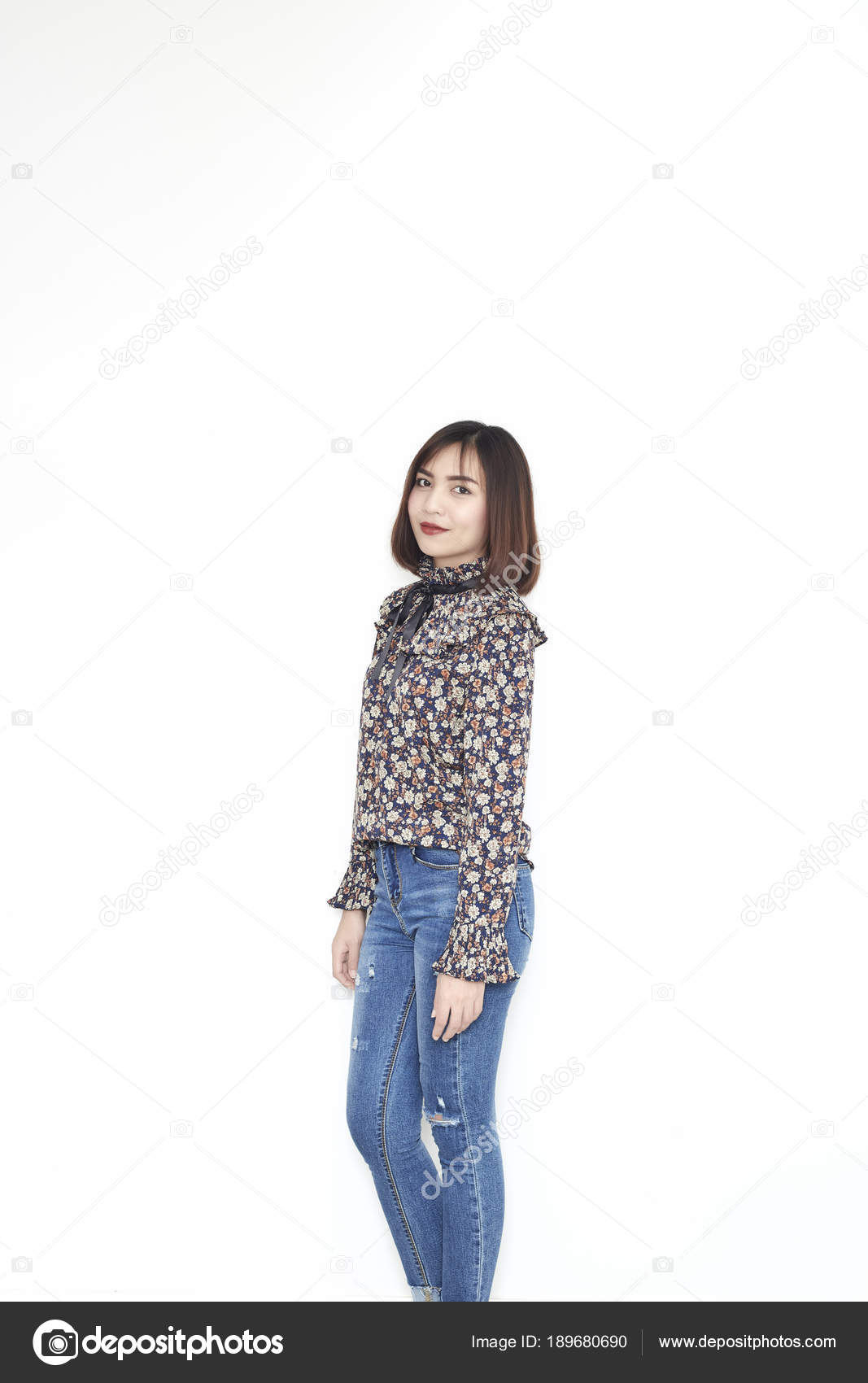 Attractive Asian Women Short Hair Stock Photo C Pongans68 Gmail