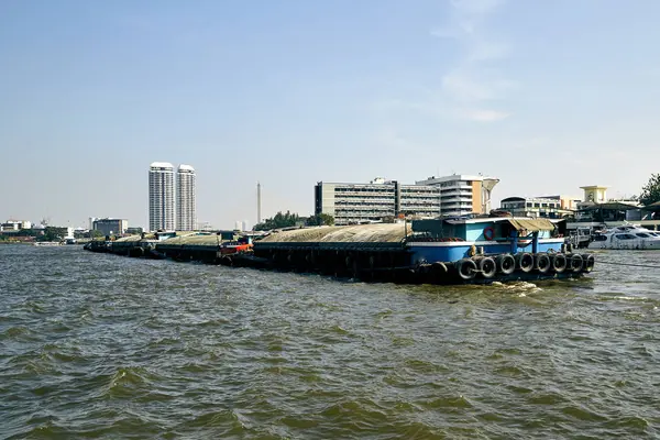 Barco, Río Chao Phraya — Foto de Stock