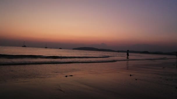 Vista Praia Noturna Tailândia Pôr Sol — Vídeo de Stock