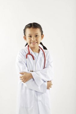 tıbbi takım elbiseli küçük kız rüya 