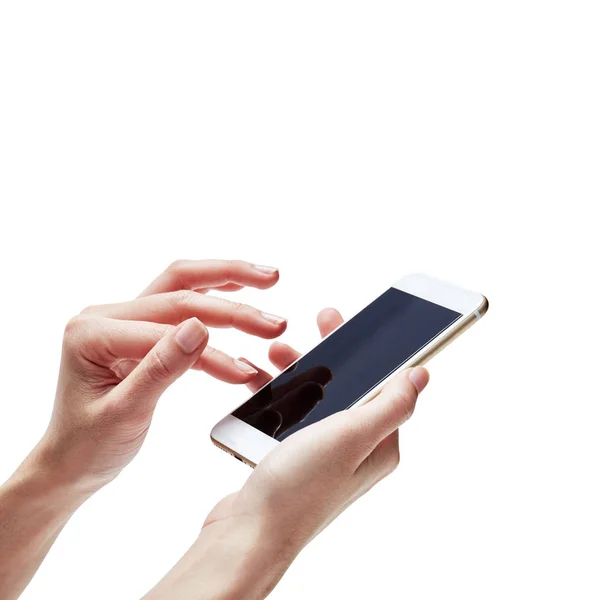 Gros plan d'une femme tapant sur un téléphone portable isolé sur blanc — Photo