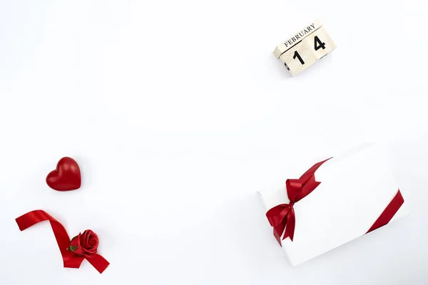 14 de febrero calendario de madera Día de San Valentín fondo — Foto de Stock