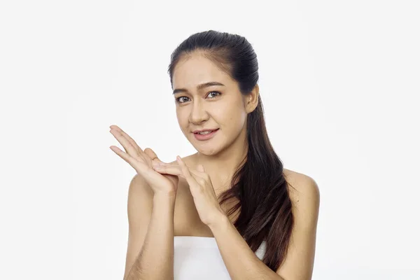 Mooie Jonge Aziatische Vrouw Gezicht Met Schone Huid — Stockfoto