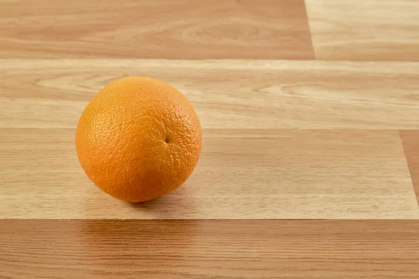 健康木のテーブルの上に新鮮な多くのオレンジの果物 テキストのためのスペースをコピー — ストック写真