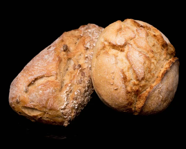 Pão Pão Sobre Fundo Preto Isolado — Fotografia de Stock