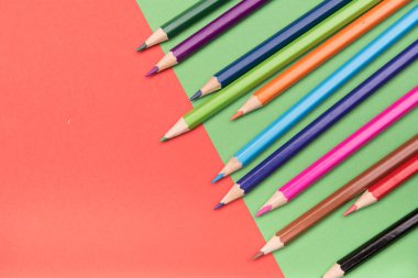 Geri okul arka plan için okul aksesuarları ile