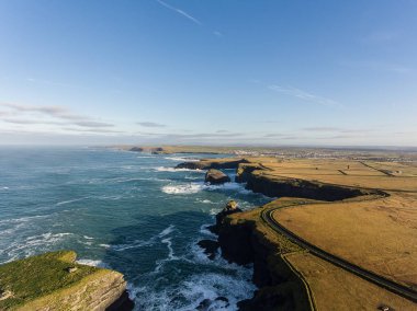Anteni döngü kafa yarımadanın Batı Clare, İrlanda için. Kilkee Beach 