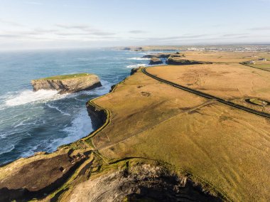 Anteni döngü kafa yarımadanın Batı Clare, İrlanda için. Kilkee Beach 
