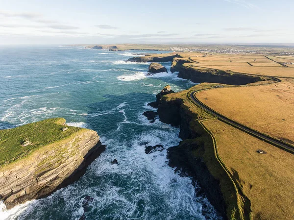 Aerial Loop Head Peninsula in West Clare, Ireland. Kilkee Beach — Stock Photo, Image