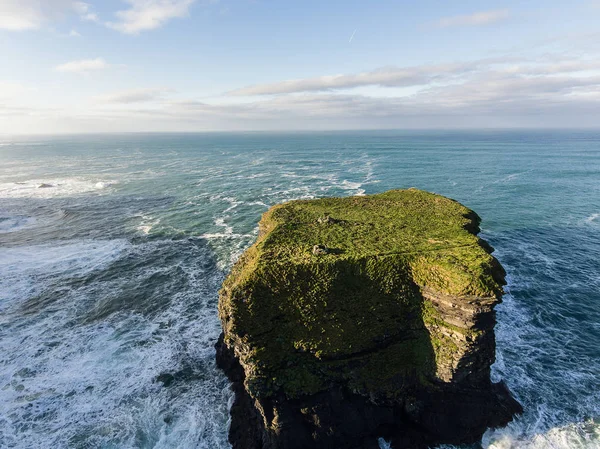 Península da cabeça do laço aéreo em West Clare, Irlanda. Praia de Kilkee — Fotografia de Stock