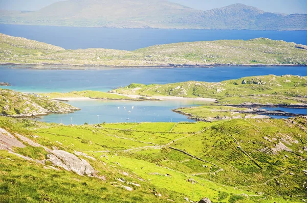 Hermoso paisaje paisaje rural paisaje irlandés épico de th —  Fotos de Stock