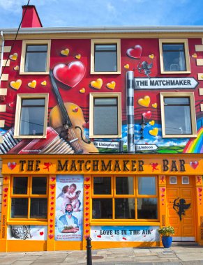 Lisdoonvarna, İrlanda - 12 Eylül 2017: Lisdoonvarna çöpçatanlık Festivali Avrupa ve kırsal İrlanda zengin geleneğin bir parçası türünün en büyük olay bu.