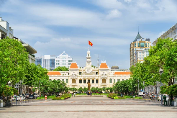 Huvudvyn i Ho Chi Minh City Hall, Vietnam — Stockfoto