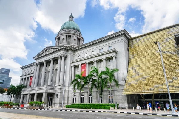 Huvudporten till National Gallery Singapore — Stockfoto