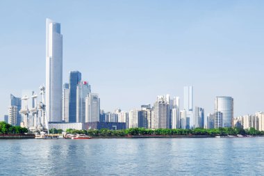 Şaşırtıcı Guangzhou manzarası. Pearl River ve gökdelenler