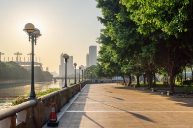 Pearl River çıkabilir sokak ışıkların görünümü