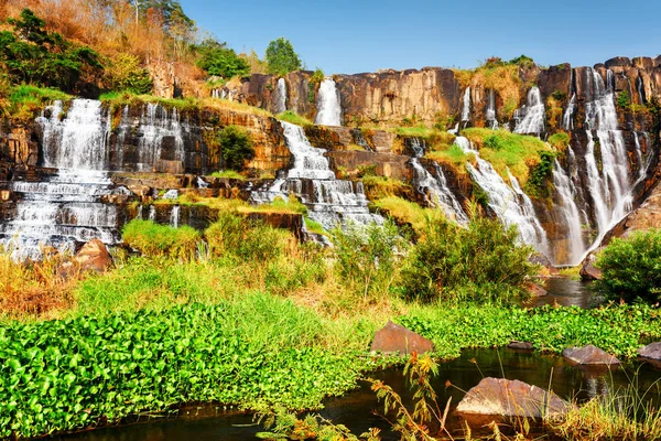 Scenic natural cascading waterfall with crystal water, Vietnam — Stock Photo, Image