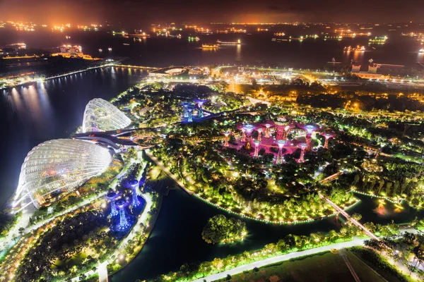 Vista superior do fantástico jardim por Marina Bay, Singapura — Fotografia de Stock