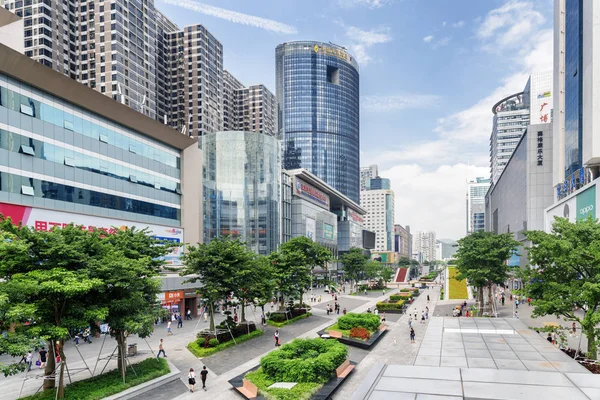 Vista de Huaqiang North Road com lojas de eletrônicos, Shenzhen — Fotografia de Stock