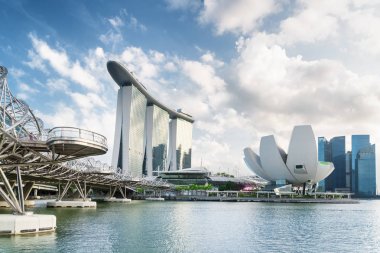 Marina Bay Sands Hotel ve Artscience Müzesi. Singapur