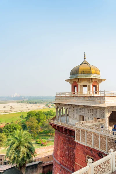 Hermosa vista del Burj Musamman en el Fuerte Agra — Foto de Stock