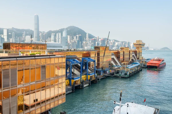 Hong Kong China Ferry Terminal in Tsim Sha Tsui, Kowloon — Stock Photo, Image