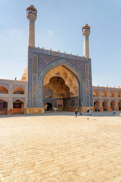 South-side iwan at the Jameh Mosque of Isfahan in Iran — стокове фото