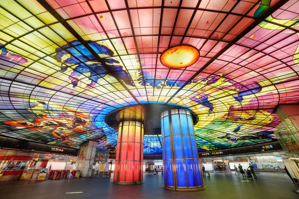 Awesome interior view of the Formosa Boulevard Station, Taiwan — 스톡 사진