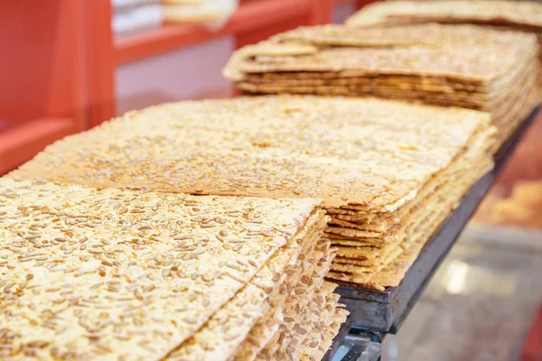 Vista da vicino del tradizionale pane iraniano di Sangak — Foto Stock