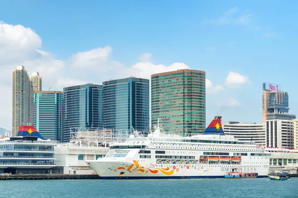 Hong Kong October 2017 Scenic View Cruise Ship Victoria Harbor — Stock Photo, Image