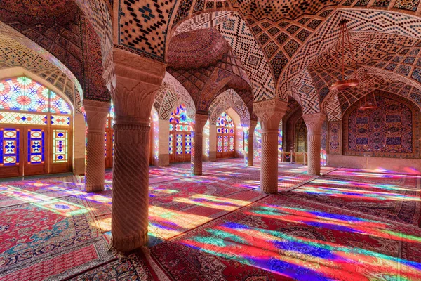 Shiraz Iran Octobre 2018 Impressionnante Salle Prière Vide Mosquée Nasir — Photo