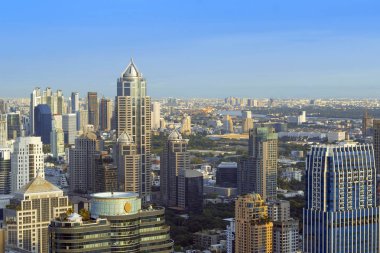 Cityscape ofis binası ve şehir Bangkok, Tayland