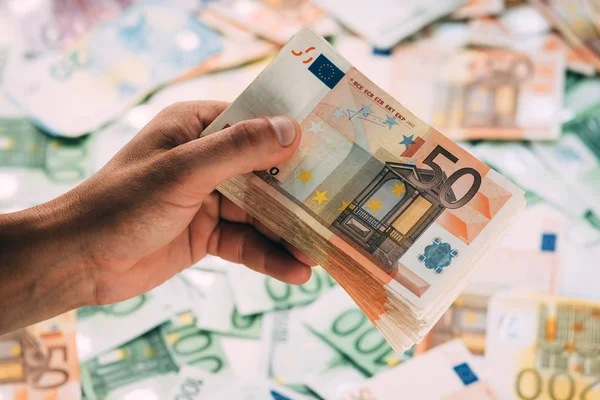 Primer plano de la pila de efectivo en euros — Foto de Stock