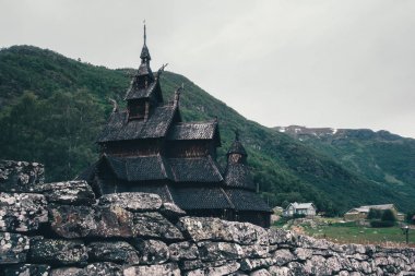 Eski ahşap Borgund çıta kilise