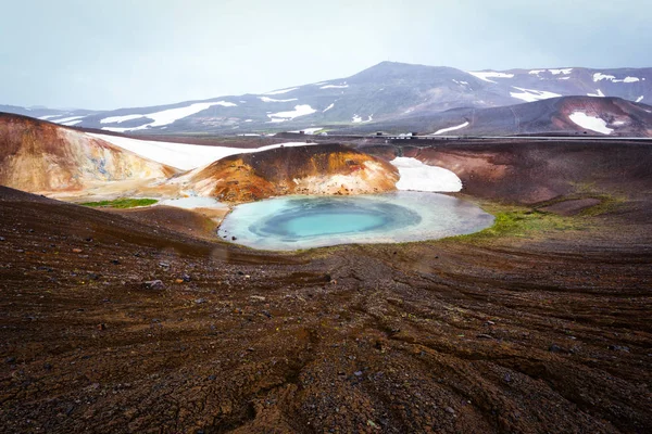 Kwas gorące jeziora w dolinie geotermalnych — Zdjęcie stockowe
