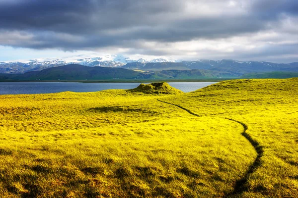 Typical Iceland landscape — Stock Photo, Image