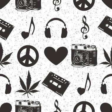 Hippi esrar yaprakları, kulaklık, eski fotoğraf makinesi, kalp, müzik dikkat, üzerinde beyaz izole kaset kayıtları ile seamless modeli. 