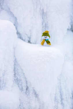 Fairytale karakter kardan adam şapka ve atkı.