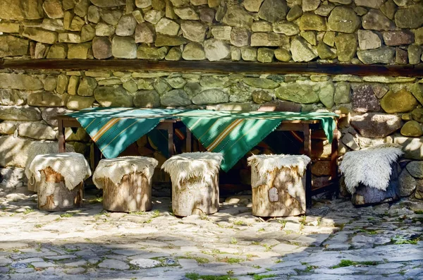 ブルガリアの伝統的なテーブル — ストック写真