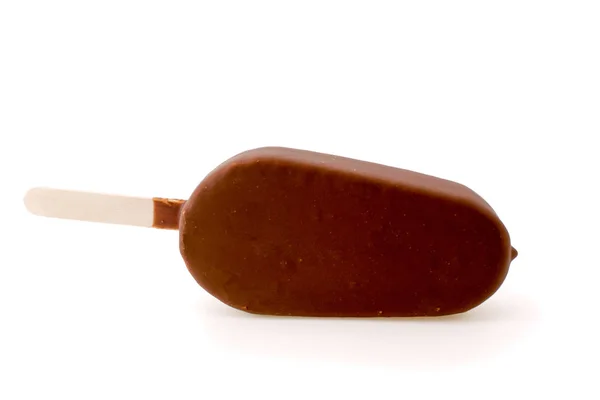 Zmrzlina s čokoládou na bílém — Stock fotografie